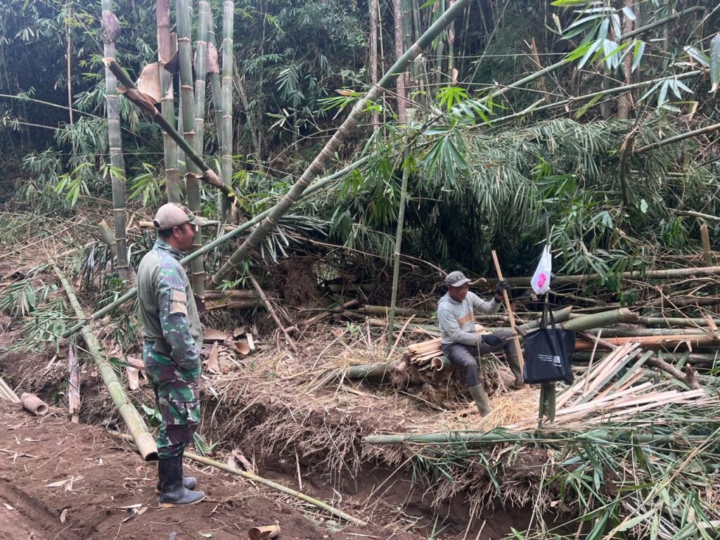 Petani Bambu Rasakan Manfaat TMMD, Akses Pertanian Kini Lebih Lancar Petani Bambu Rasakan Manfaat TMMD, Akses Pertanian Kini Lebih Lancar