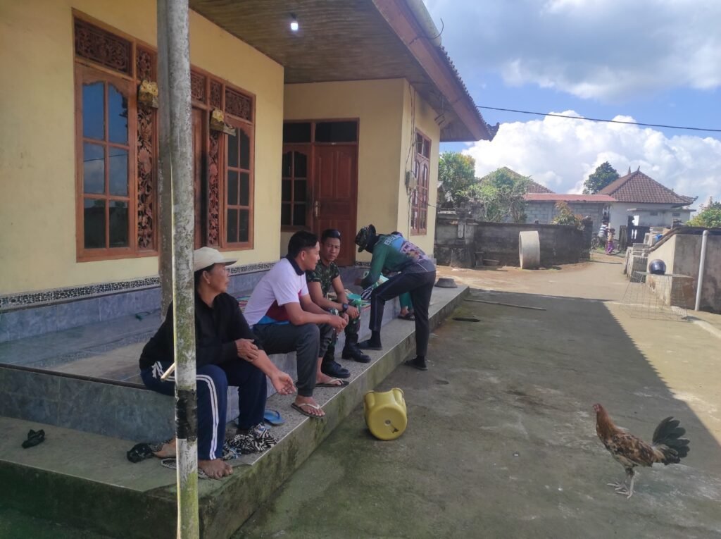 Anjangsana Satgas TMMD Perkuat Silaturahmi dengan Warga Desa Sekardadi