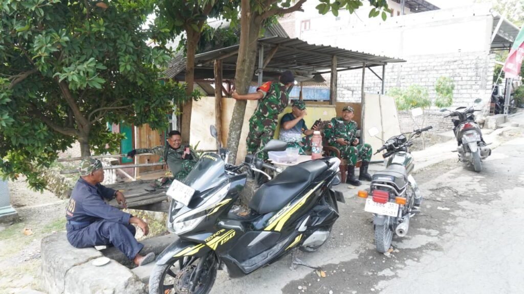 Warung Bu Nisa Jadi Tempat Favorit Satgas TMMD Ke-129, Hadirkan Keakraban Bersama Warga