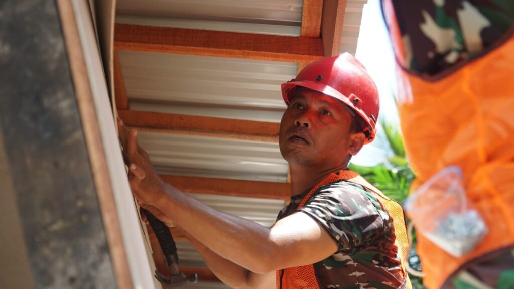 Satgas TMMD Ke-129 Percepat Penyelesaian RTLH, Rumah Bapak Walianto Kian Layak Huni Satgas TMMD Ke-129 Percepat Penyelesaian RTLH, Rumah Bapak Walianto Kian Layak Huni