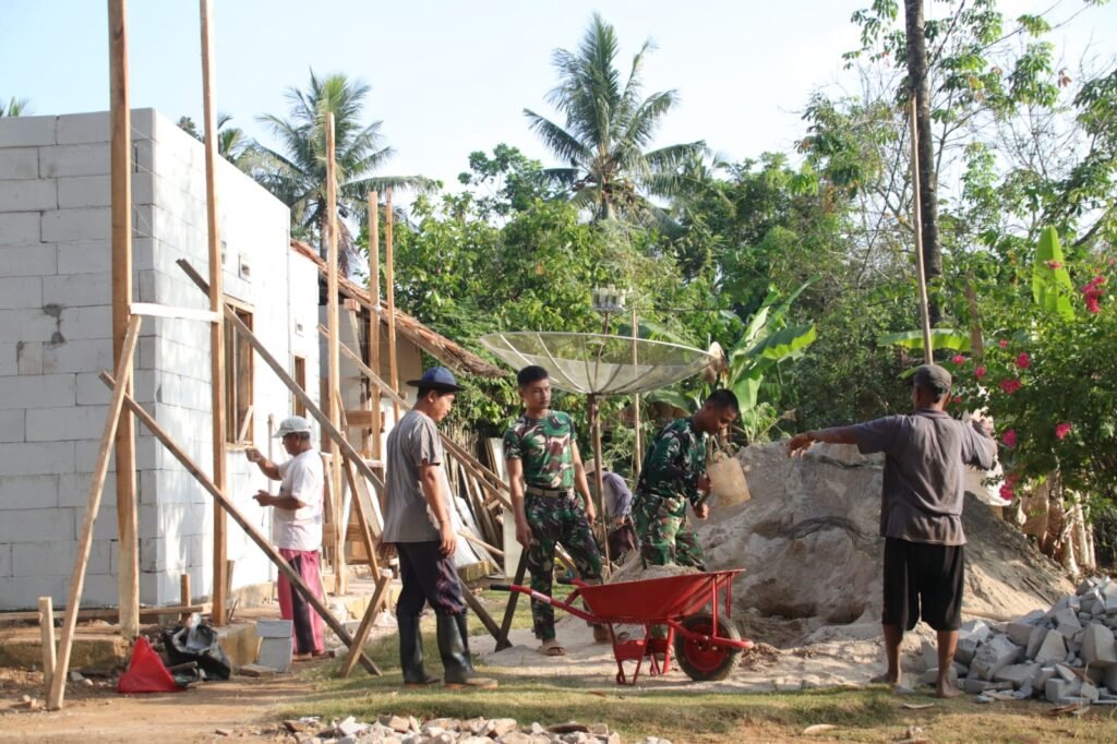 Distribusi Material RLH TMMD ke-129 Terus Dipercepat, Dukung Penyelesaian Hunian Layak bagi Masyarakat