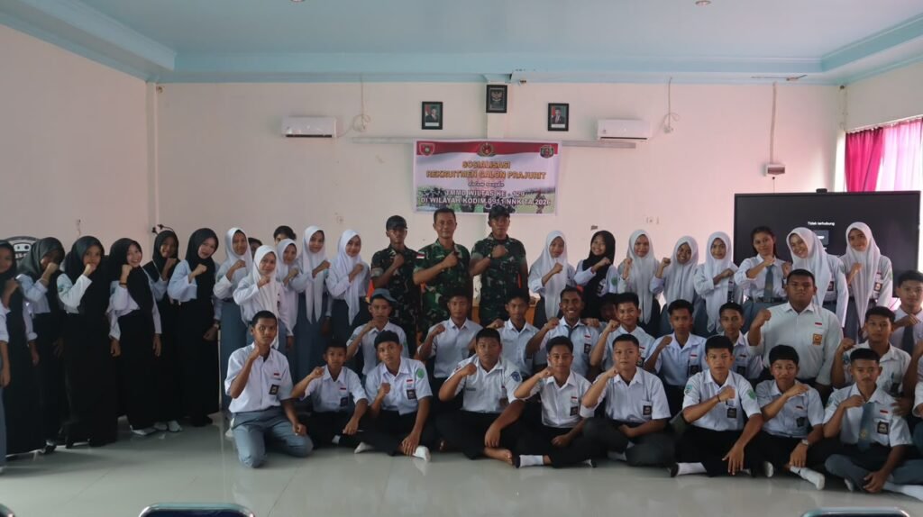 TMMD Ke-129 Kodim 0911/Nunukan Sosialisasikan Rekrutmen TNI AD kepada Pelajar Perbatasan
