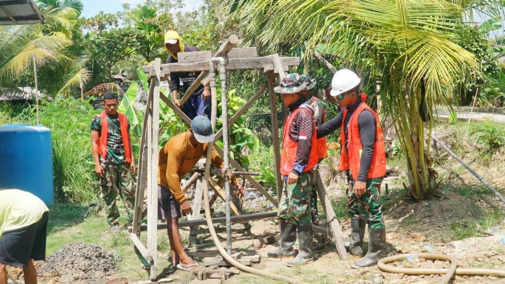 Satgas TMMD Ke-129 Lanjutkan Tahap Pengeboran Sumur Bor Sasaran 3 di Desa Bandar Raya