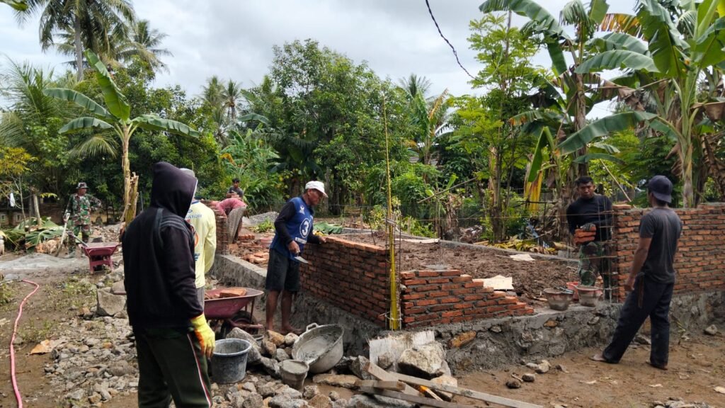 Satgas TMMD Ke-129 Kodim 1404/Pinrang Terus Kebut Pembangunan RTLH di Kecamatan Tiroang