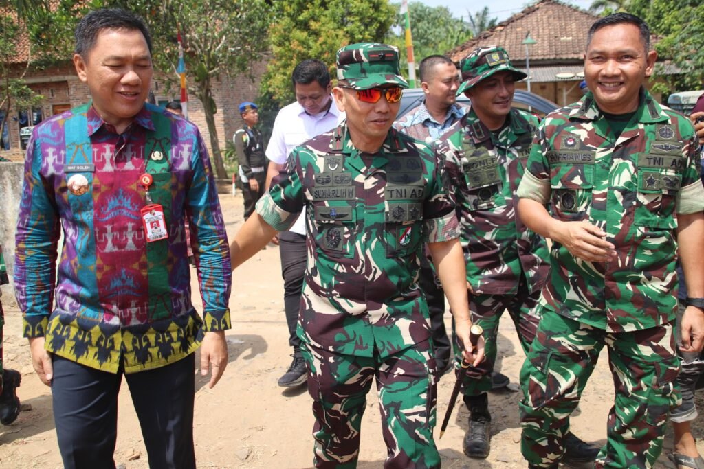 Danrem 043/Gatam Tinjau Progres Pembangunan Fisik TMMD Ke-129 di Lampung Utara