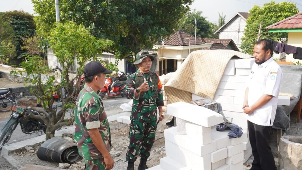 Jamin Kualitas Terbaik Pembangunan, Koordinasi Solid Dansatgas, Kades, dan Babinsa Jadi Kunci Sukses TMMD 129 Desa Tlemang Jamin Kualitas Terbaik Pembangunan, Koordinasi Solid Dansatgas, Kades, dan Babinsa Jadi Kunci Sukses TMMD 129 Desa Tlemang