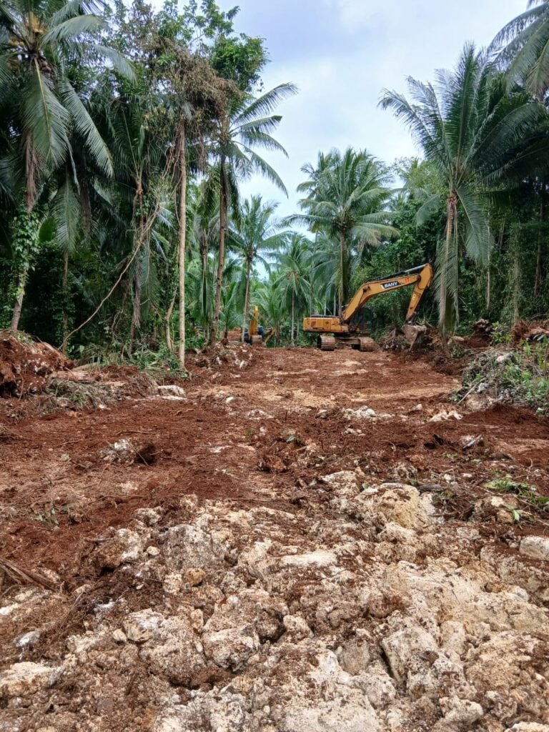 Pembukaan Jalan di Kepulauan Umbele Terus Digenjot, Satgas TMMD Optimalkan Alat Berat Pembukaan Jalan di Kepulauan Umbele Terus Digenjot, Satgas TMMD Optimalkan Alat Berat