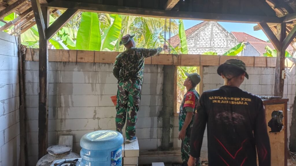Kawal Mutu Pembangunan, Babinsa Sertu Muin Aktif Pantau dan Cek Pengerjaan Rutilahu Program TMMD 129 Kawal Mutu Pembangunan, Babinsa Sertu Muin Aktif Pantau dan Cek Pengerjaan Rutilahu Program TMMD 129
