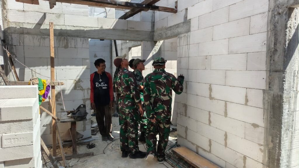 Pastikan Standar Mutu Hunian, Danton Satgas Letda Inf Hasan Aktif Cek dan Kontrol Pembangunan 10 Unit Rutilahu di Dusun Tlemang dan Bakon Pastikan Standar Mutu Hunian, Danton Satgas Letda Inf Hasan Aktif Cek dan Kontrol Pembangunan 10 Unit Rutilahu di Dusun Tlemang dan Bakon