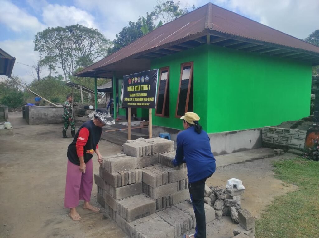 Rumah I Wayan Pasta Kian Rapi, Sentuhan Satgas TMMD Ke-129 Kodim 1626/Bangli Hampir Rampung