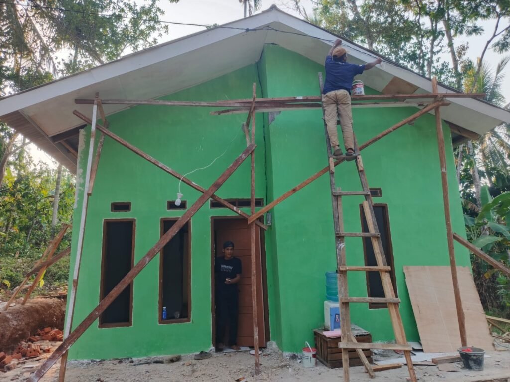 Sentuhan Akhir RTLH Hendi, Satgas TMMD Percantik Rumah dengan Pengerjaan Berkualitas Sentuhan Akhir RTLH Hendi, Satgas TMMD Percantik Rumah dengan Pengerjaan Berkualitas