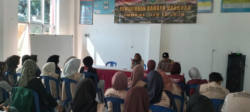Tak Hanya Bangun Jalan dan Rumah, Satgas TMMD Percantik SMP Maruja Tak Hanya Bangun Jalan dan Rumah, Satgas TMMD Percantik SMP Maruja