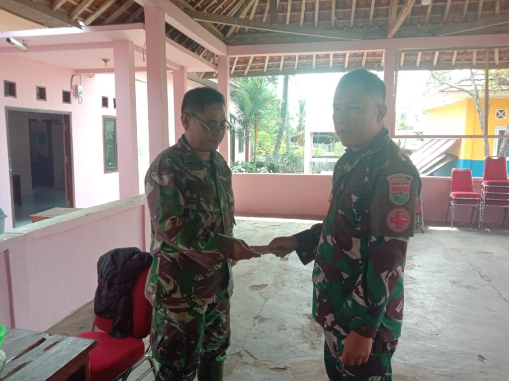 Jaga Kebugaran Personel, Tim Kesehatan Denkesyah Bandar Lampung Rutin Cek Kondisi Satgas TMMD ke-129. Jaga Kebugaran Personel, Tim Kesehatan Denkesyah Bandar Lampung Rutin Cek Kondisi Satgas TMMD ke-129.