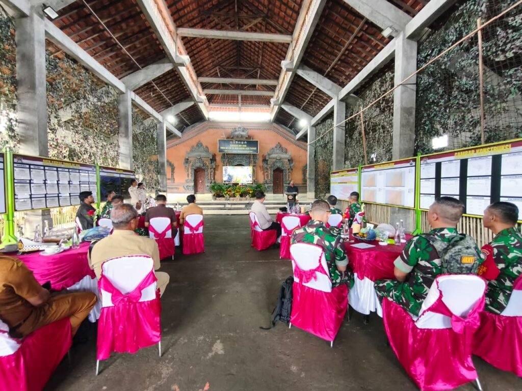 Wabup Bangli Sambut Katim Wasev TMMD ke-129, Apresiasi Kemanunggalan TNI dan Rakyat di Desa Sekardadi Wabup Bangli Sambut Katim Wasev TMMD ke-129, Apresiasi Kemanunggalan TNI dan Rakyat di Desa Sekardadi