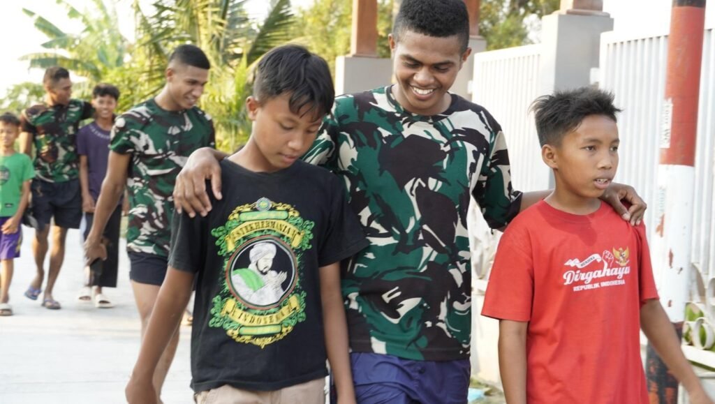 Gelak Tawa Anak-Anak di Atas Jalan Mulus TMMD 129 Bojonegoro: Merangkul Harapan di Pelosok Desa Gelak Tawa Anak-Anak di Atas Jalan Mulus TMMD 129 Bojonegoro: Merangkul Harapan di Pelosok Desa