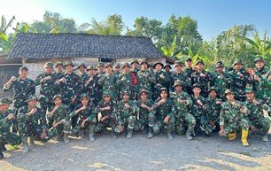 TMMD 129 Bojonegoro: Sinergi Lintas Matra TNI dan Warga Kesongo, Percepat Pembangunan Desa TMMD 129 Bojonegoro: Sinergi Lintas Matra TNI dan Warga Kesongo, Percepat Pembangunan Desa