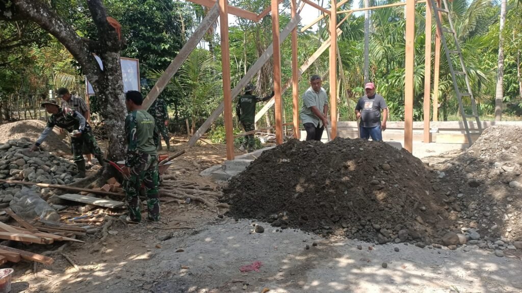 Satgas TMMD Ke-129 Kodim 0102/Pidie Percepat Pembangunan RTLH dengan Distribusi Material Pasir