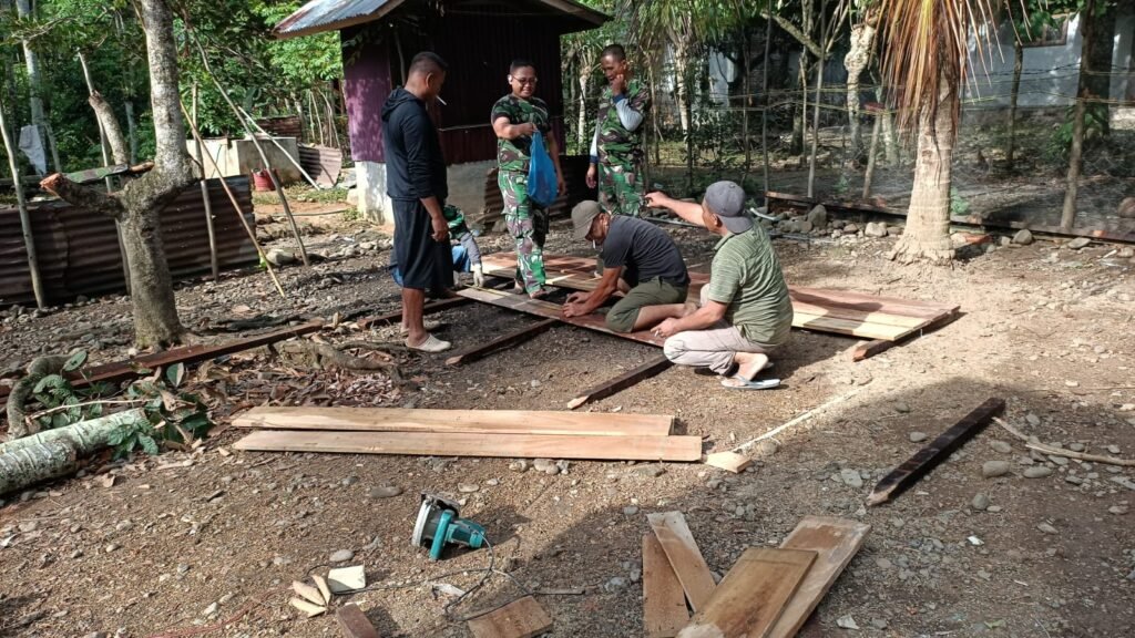 Satgas TMMD Ke-129 Kodim 0102/Pidie Bangun Kolam Lele di Rumah Penerima RTLH, Dukung Ketahanan Pangan Keluarga Satgas TMMD Ke-129 Kodim 0102/Pidie Bangun Kolam Lele di Rumah Penerima RTLH, Dukung Ketahanan Pangan Keluarga