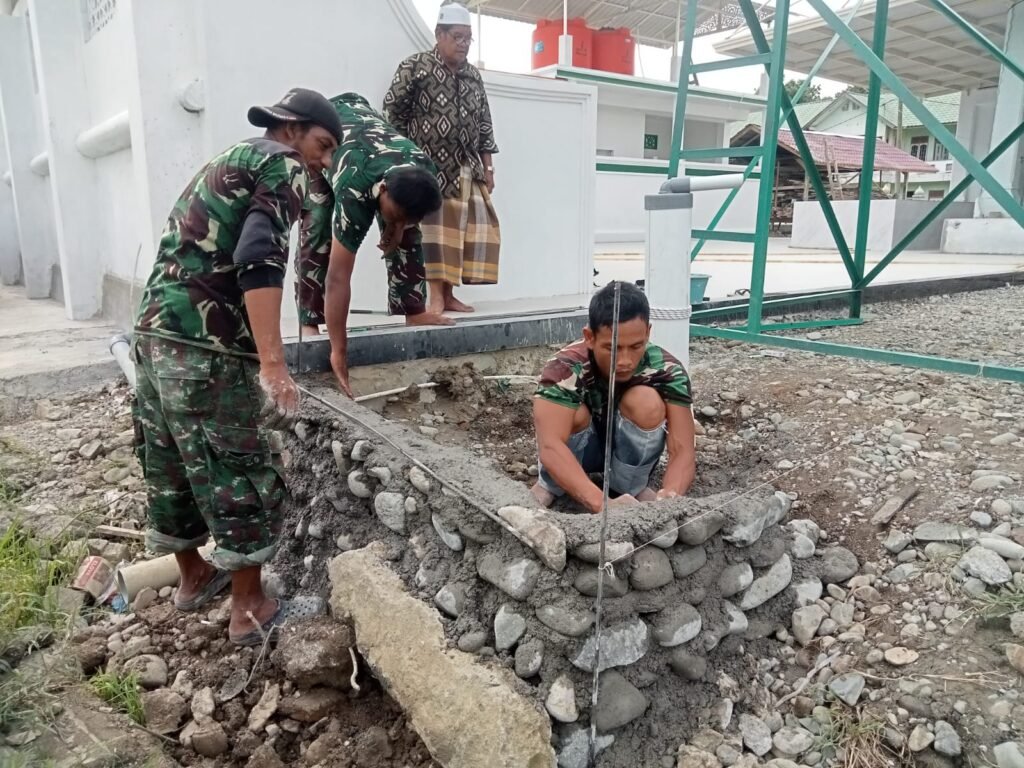 Satgas TMMD Ke-129 Kodim 0102/Pidie Bangun Tempat Wudhu, Lengkapi Sarana Air Bersih di Masjid Al Furqan Satgas TMMD Ke-129 Kodim 0102/Pidie Bangun Tempat Wudhu, Lengkapi Sarana Air Bersih di Masjid Al Furqan