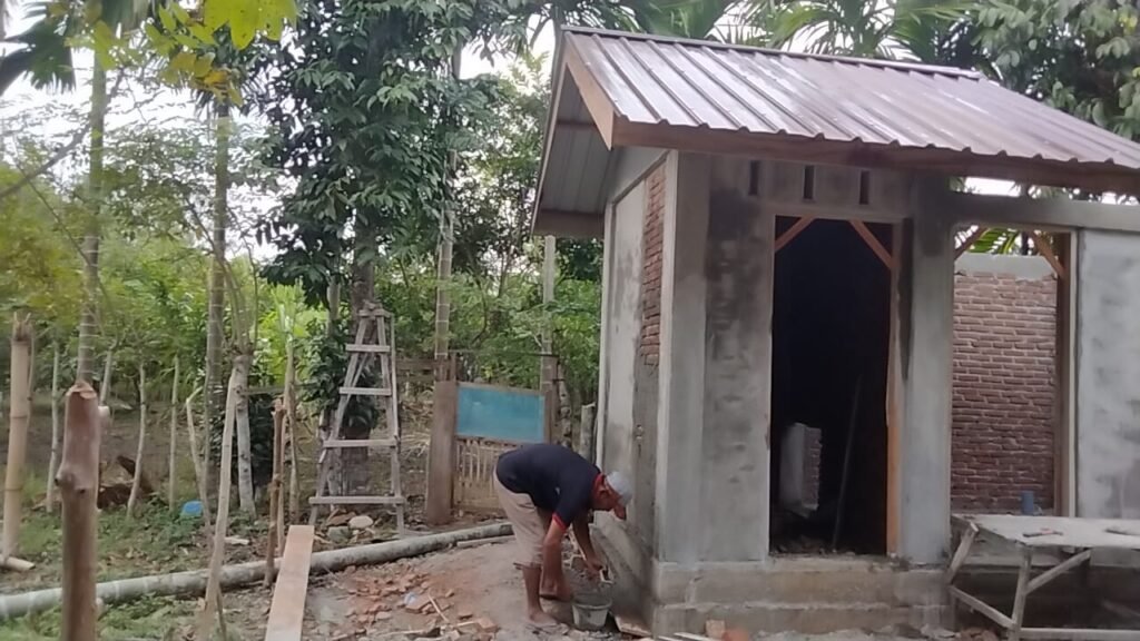 Pembangunan MCK TMMD Ke-129 Kodim 0102/Pidie Capai 65 Persen, Satgas Kebut Tahap Finishing Pembangunan MCK TMMD Ke-129 Kodim 0102/Pidie Capai 65 Persen, Satgas Kebut Tahap Finishing