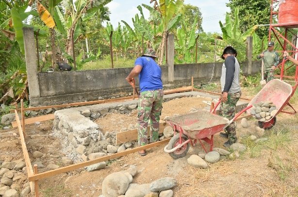 Satgas TMMD Ke-129 Kodim 0102/Pidie Kebut Pembangunan MCK, Tingkatkan Sanitasi dan Kesehatan Warga Satgas TMMD Ke-129 Kodim 0102/Pidie Kebut Pembangunan MCK, Tingkatkan Sanitasi dan Kesehatan Warga