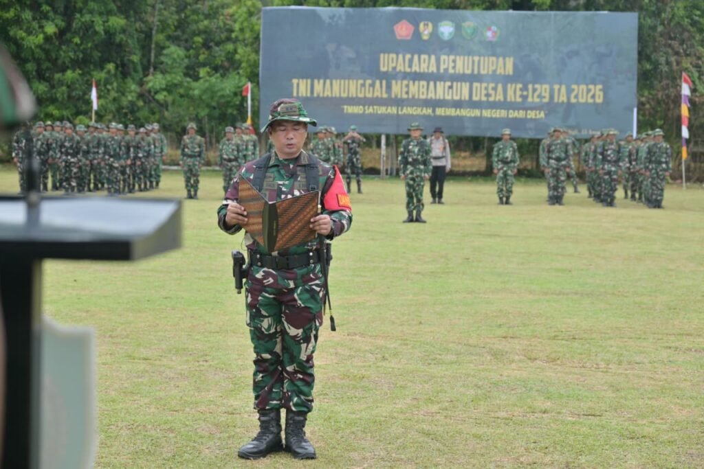 Penutupan TMMD ke-129 Kodim 0102/Pidie, TNI Serahkan Hasil Pembangunan dan Bantuan kepada Warga Penutupan TMMD ke-129 Kodim 0102/Pidie, TNI Serahkan Hasil Pembangunan dan Bantuan kepada Warga