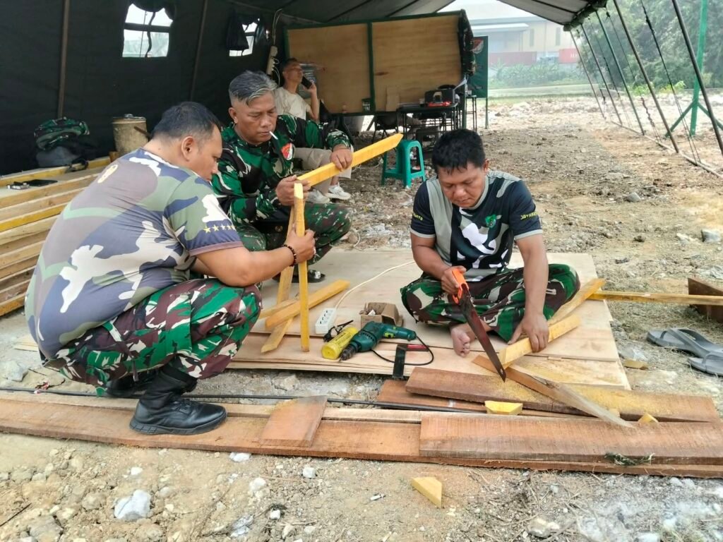 Kolaborasi TNI dalam Membangun Fondasi Infrastruktur Desa Sumur Bandung