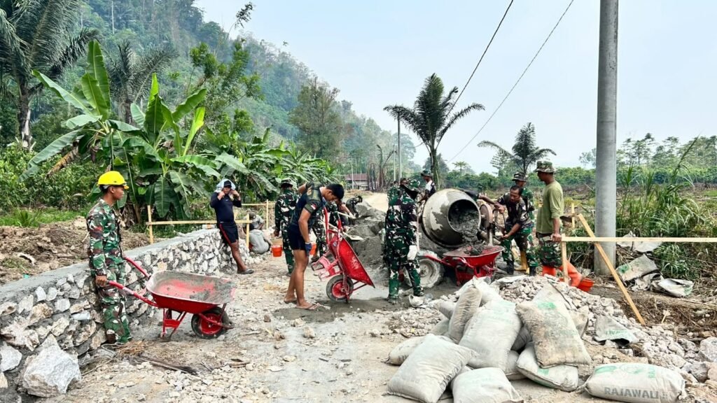 Inisiatif TMMD ke-130 Tingkatkan Infrastruktur Jalan dan Ekonomi Desa Parumpanai