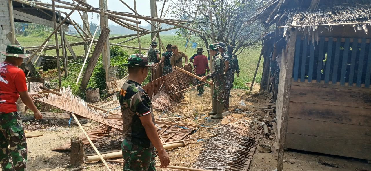 Pembangunan Hunian Layak di Desa Leboni Dimulai oleh TMMD Reguler 130