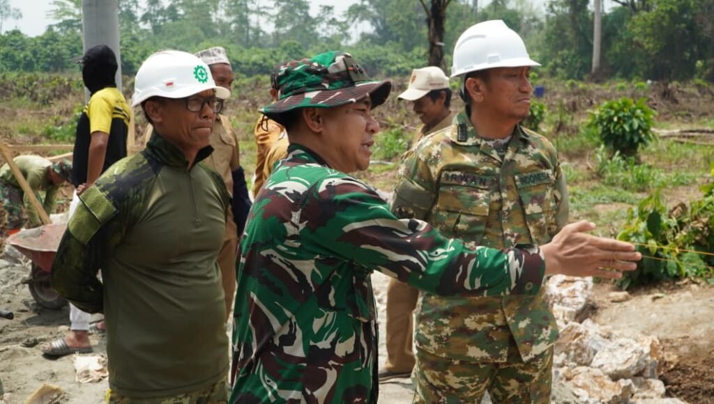 TMMD ke-130 di Luwu Timur: Mendorong Pembangunan Bersama Melalui Aktivitas Sosial
