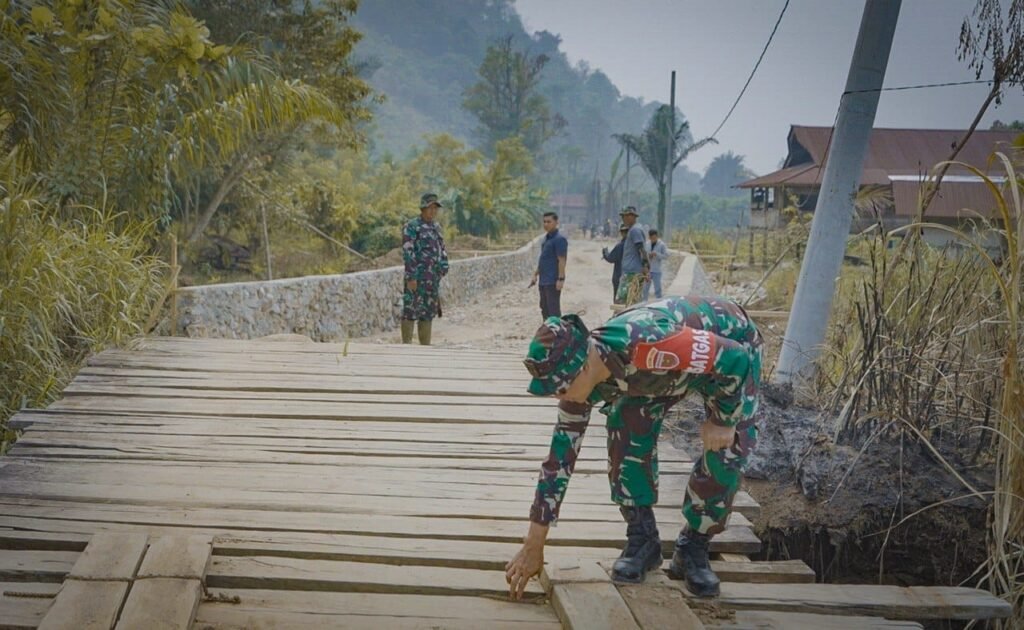 Dansatgas TMMD ke-130 Apresiasi Semangat Kerja Prajurit di Luwu Timur