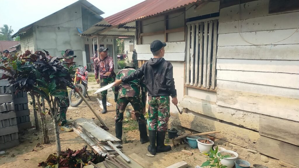Pembongkaran Rumah Jadi Tahap Awal Rehabilitasi RTLH Milik Bapak Arianton di Desa Soe — Edisi 2 15 Okt 2026