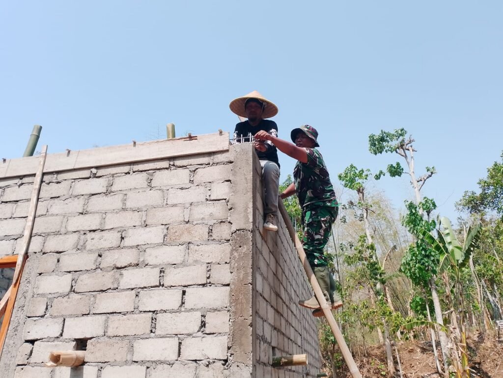 Upaya TMMD ke-130: Mbah Waqilah Nikmati Pembangunan Hunian dan Sanitasi Baru Upaya TMMD ke-130: Mbah Waqilah Nikmati Pembangunan Hunian dan Sanitasi Baru