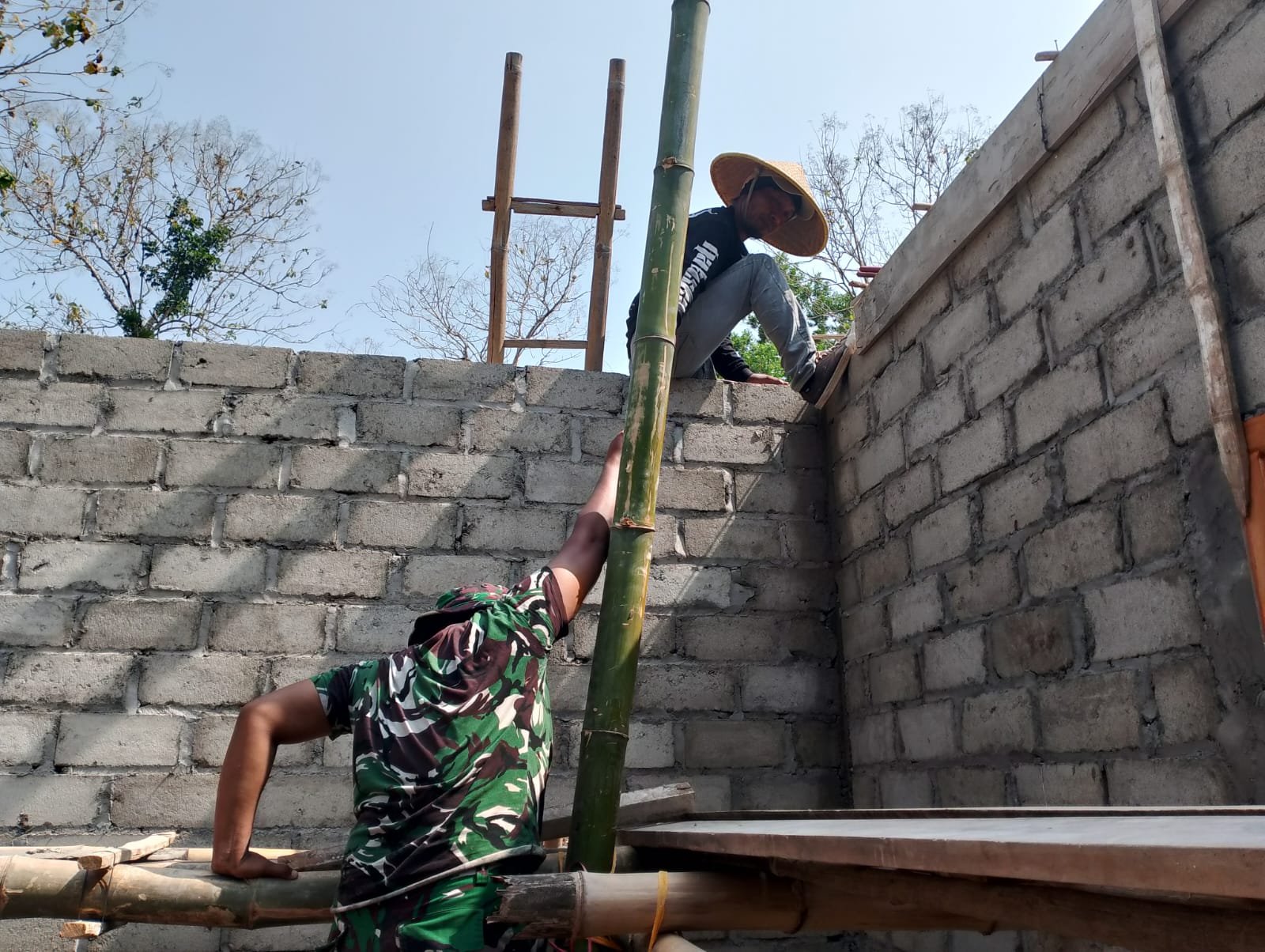 Renovasi Hunian Mbah Waqilah: TMMD Hadirkan Fasilitas Sanitasi yang Layak