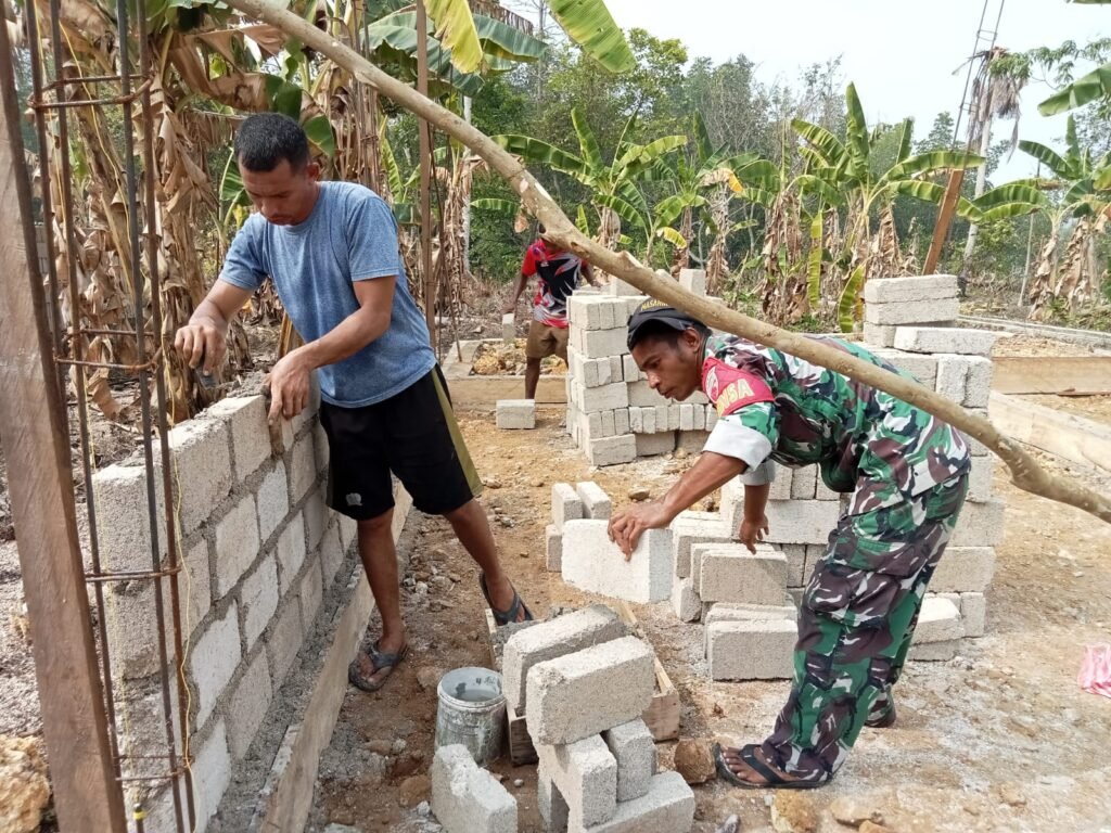 Satgas TMMD ke-130 Tingkatkan Kualitas Hidup Lewat Proyek RTLH di Halmahera Tengah