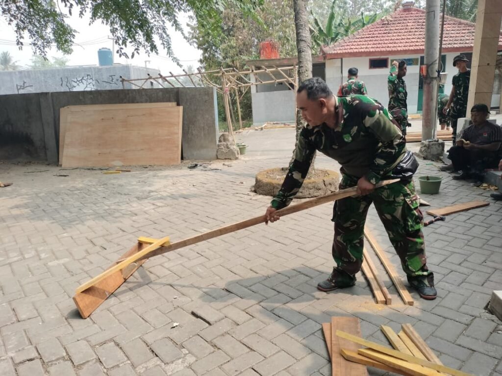 Satgas TMMD ke-130 Ciptakan Alat Baru Demi Sukses Pembangunan Desa Sumur Bandung Satgas TMMD ke-130 Ciptakan Alat Baru Demi Sukses Pembangunan Desa Sumur Bandung