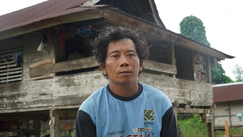 Perubahan Mencolok: Petani di Luwu Timur Terima Rumah Baru setelah Bertahun-Tahun Terabaikan Perubahan Mencolok: Petani di Luwu Timur Terima Rumah Baru setelah Bertahun-Tahun Terabaikan