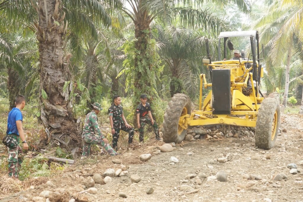 Jalan TMMD ke-130 di Kandang Limun: Kunci Akses dan Perekonomian Masyarakat