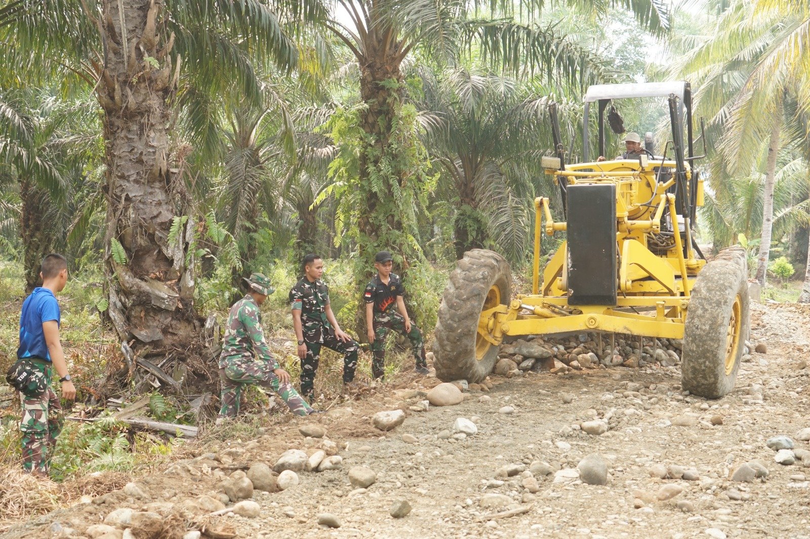 Jalan TMMD ke-130 di Kandang Limun: Kunci Akses dan Perekonomian Masyarakat