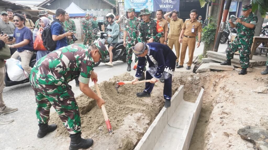 Pembukaan TMMD 130, Sinergi TNI dan Pemda Sambut HUT Kabupaten Tangerang Pembukaan TMMD 130, Sinergi TNI dan Pemda Sambut HUT Kabupaten Tangerang