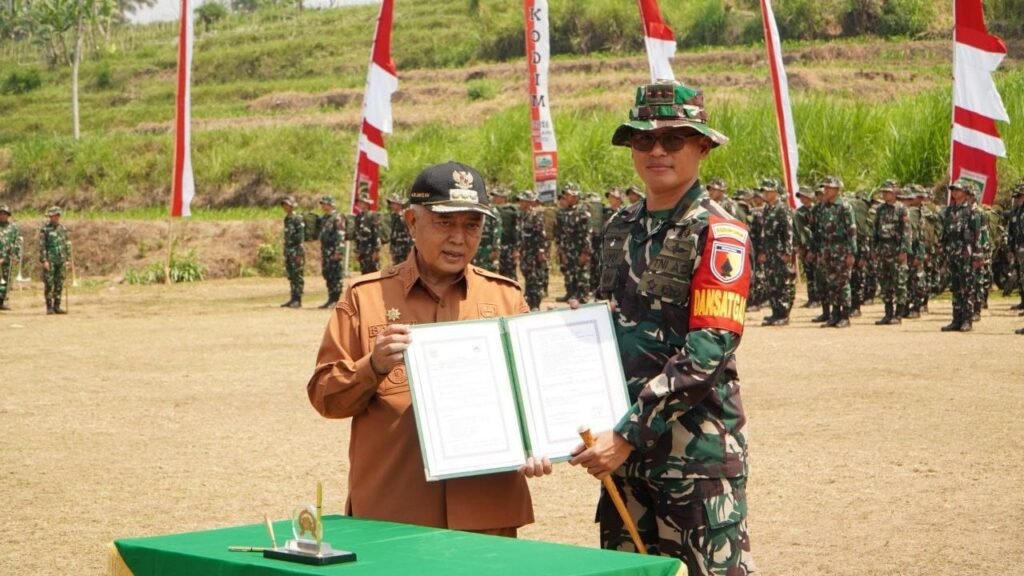 Resmi Dimulai, TMMD ke-130 Diserahkan dari Bupati Malang ke Dandim 0818